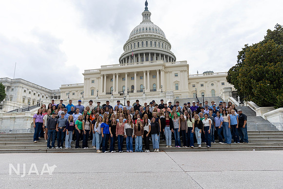 CapitolTour_LEAD25_MB_R63_1206_E