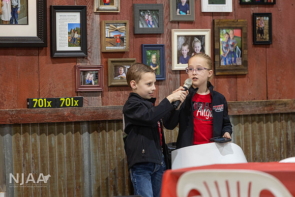HooverAngus_RaisingtheBar_202604_MB_R63_1514_E