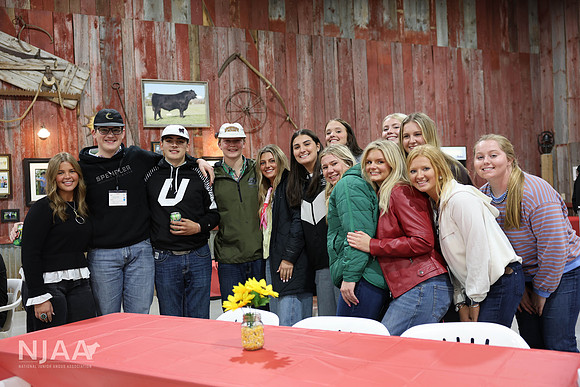 HooverAngus_RaisingtheBar_202604_MB_R63_1645