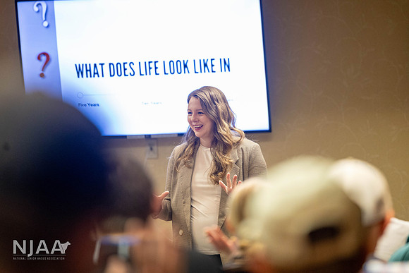 Keynote_RaisingtheBar_202604_MB_R63_1743_E