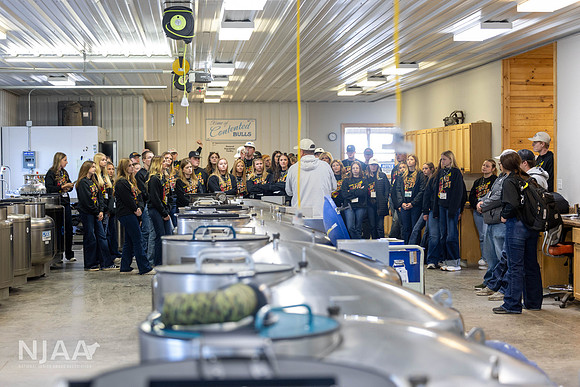 NCG_RaisingtheBar_202604_MB_R63_0940_E