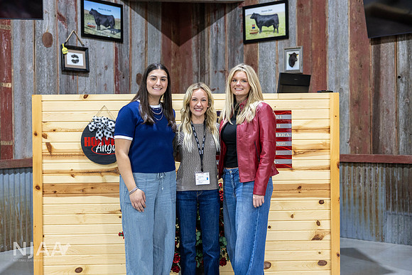 RegionalPhotos_RaisingtheBar_202604_MB_R63_1679_E