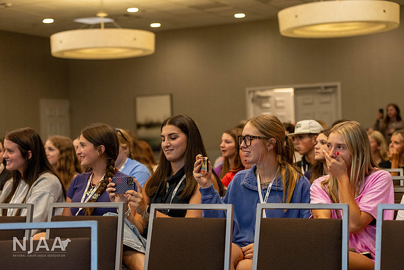 JuniorBoardSkit_LEAD26_JL_R62_0001_E