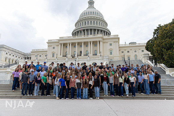 CapitolTour_LEAD25_MB_R63_1205_E