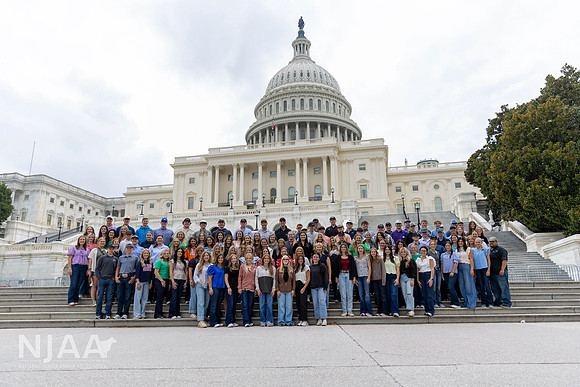 CapitolTour_LEAD25_MB_R63_1207_E