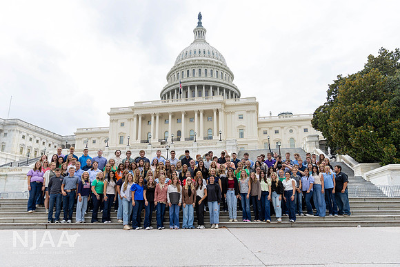 CapitolTour_LEAD25_MB_R63_1216_E