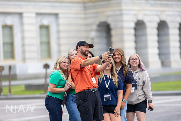 CapitolTour_LEAD25_MB_R63_1229_E
