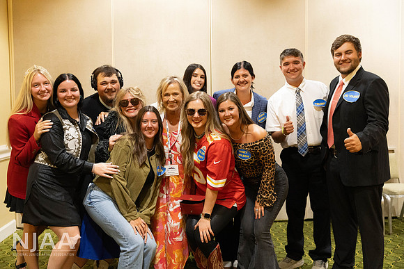 JuniorBoardSkit_LEAD25_MB_R63_0903_E