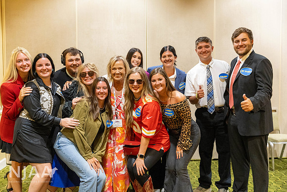 JuniorBoardSkit_LEAD25_MB_R63_0902_E